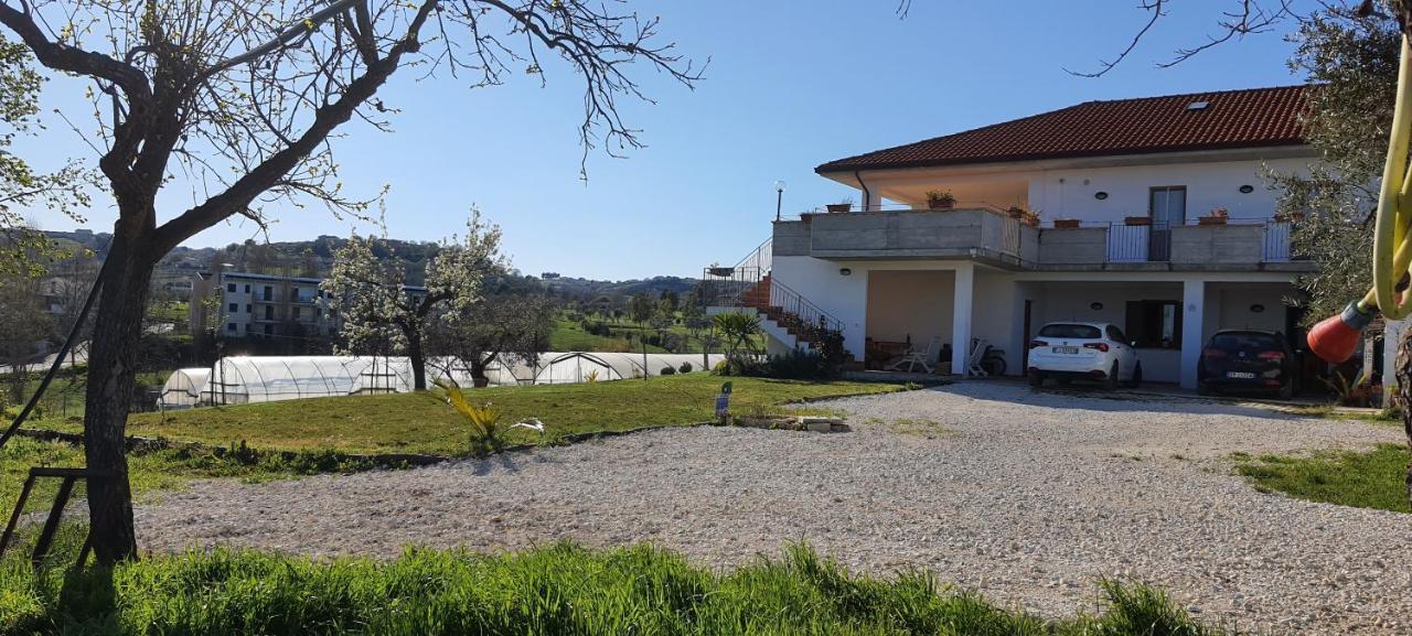 Casa Vacanze Cerreto 2 Apartment Miglianico ภายนอก รูปภาพ